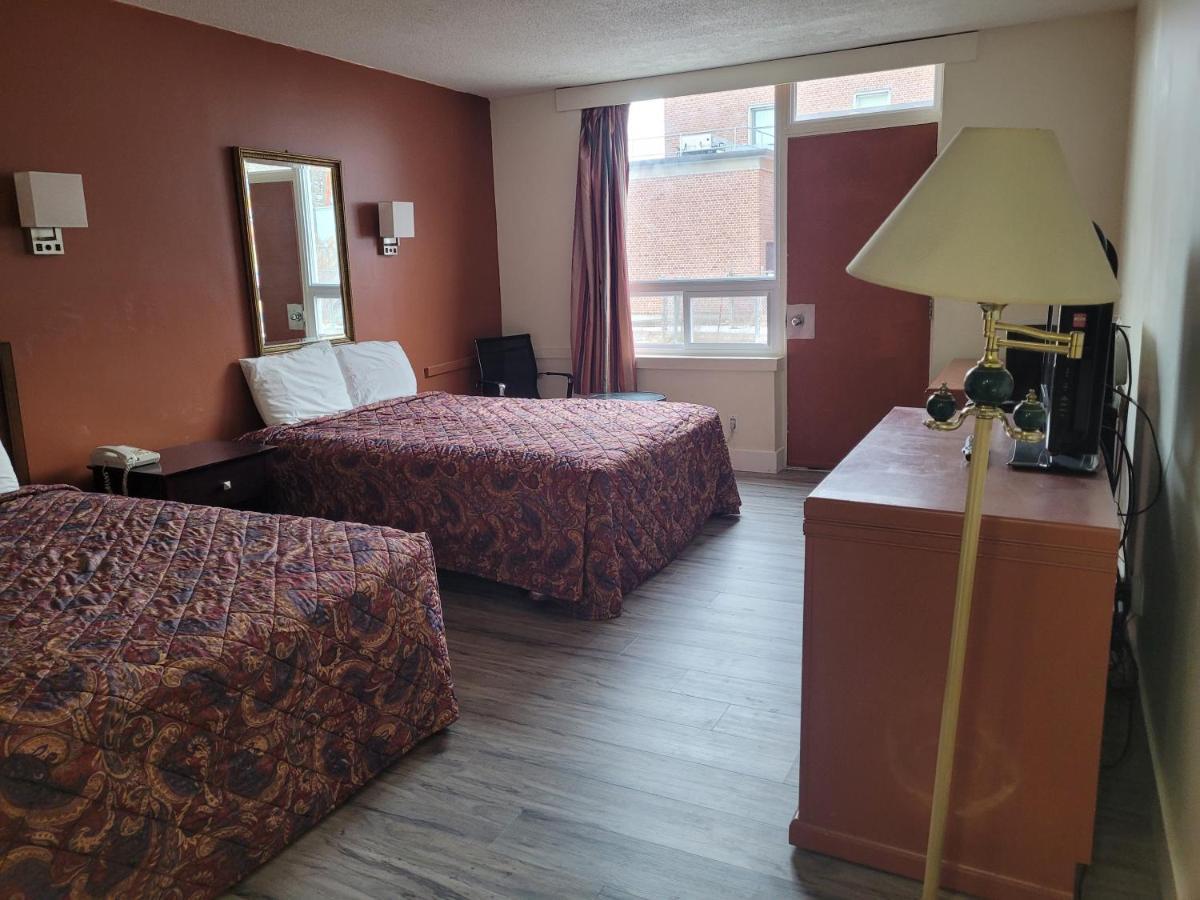 Midtown Hotel Парри-Саунд Экстерьер фото