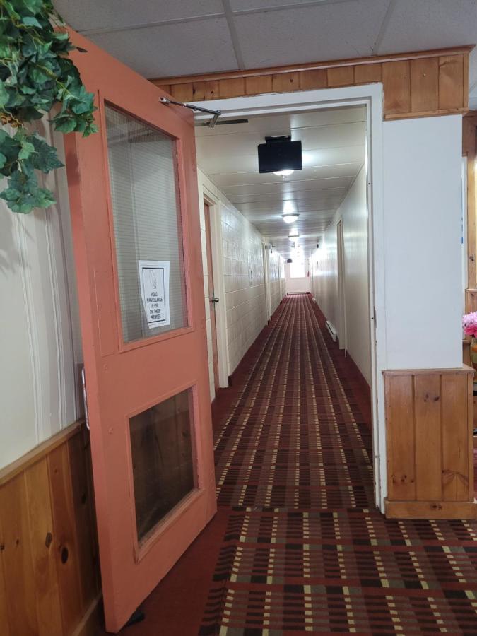 Midtown Hotel Парри-Саунд Экстерьер фото